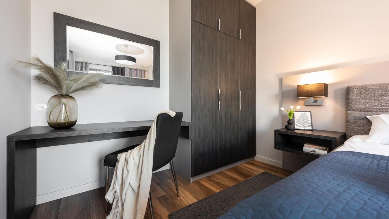 Apartament Flatbook - Center Brabank With Parking Gdańsk